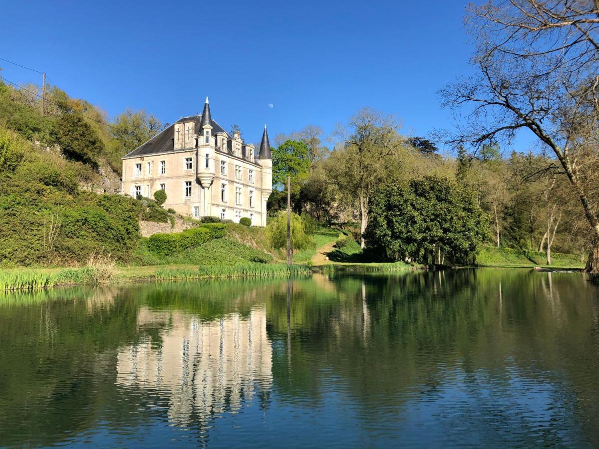Chateau Des Loups - Les Pommiers Echire Exteriér fotografie
